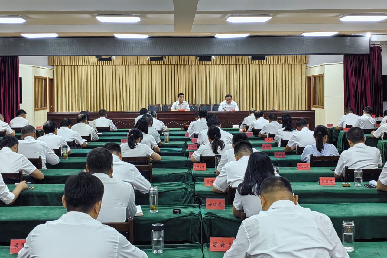 市委“走基层”宣讲团报告会在景县举行 王洪军作宣讲报告 李景辉主持报告会